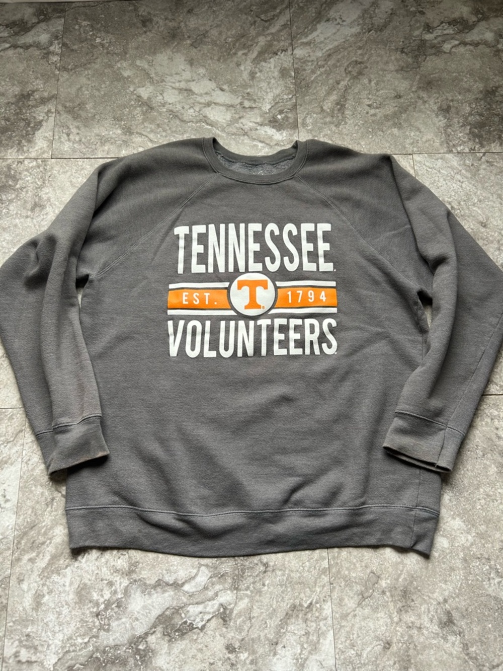Tennessee Volunteers "The Victory" Men's Crewneck Sweatshirt X-Large
